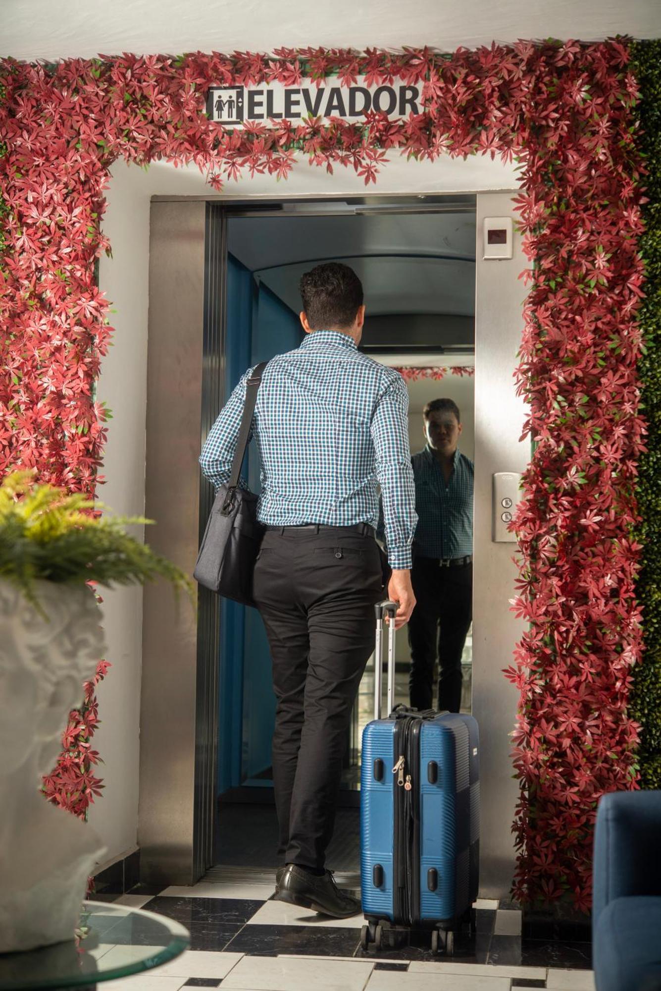 ג'אלאפה Hotel Atenas מראה חיצוני תמונה