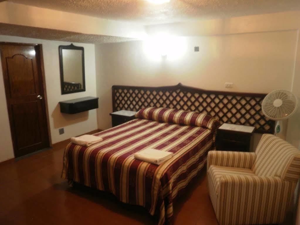 ג'אלאפה Hotel Atenas מראה חיצוני תמונה